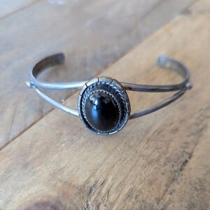 Vintage Navajo Onyx Sterling Silver Cuff Bracelet